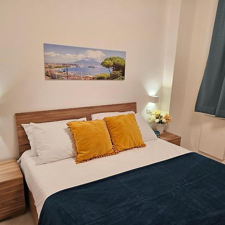 Erminia Suite Napoli Esterno foto