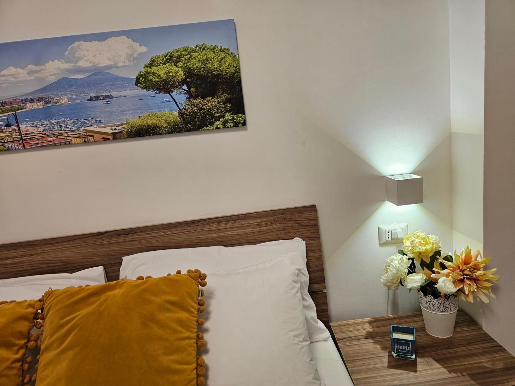 Erminia Suite Napoli Esterno foto